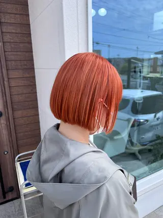 ショート カラー VIRAL ヴァイラルのヘアスタイル