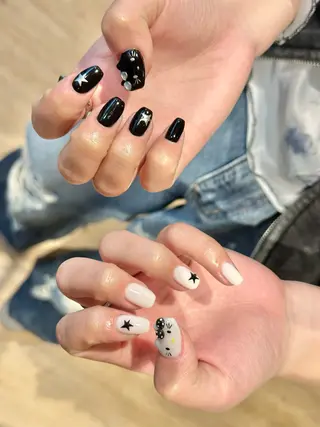 ネイル 痛ネイル🩶推し活 🤍店長sagawaのネイルデザイン