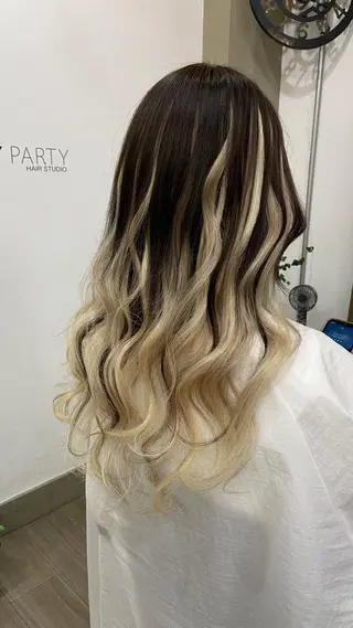 ミディアム プルエクステ界隈 ハイトーン/カツオ✨のヘアスタイル