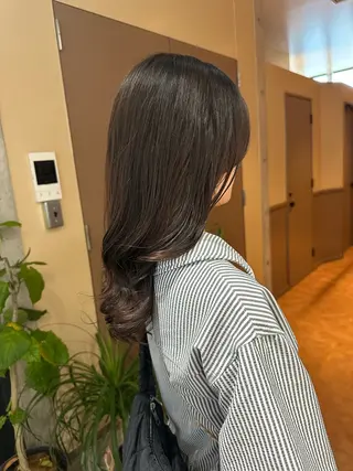 セミロング 小寺 柚初のヘアスタイル