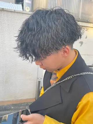 ミディアム パーマ メンズ SHUN メンズパーマのヘアスタイル