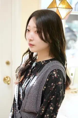 ロング beauty: beast 横川店のヘアスタイル