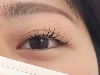 パーマ 八木 結那のマツエク・マツパデザイン