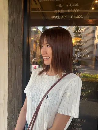 ミディアム 根本 真帆のヘアスタイル