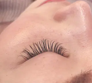 マツエク・マツパ そそ　喜 多のヘアスタイル