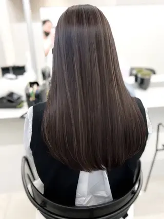 ロング 未羽 カラーのヘアスタイル