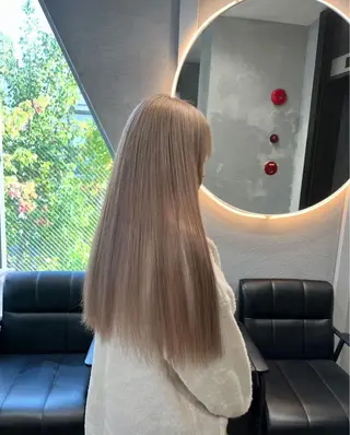 ロング カラー gisel エリナのヘアスタイル