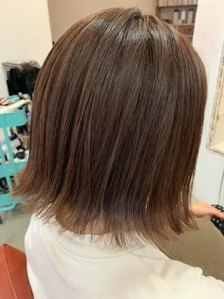 ミディアム カラー fio マナミのヘアスタイル