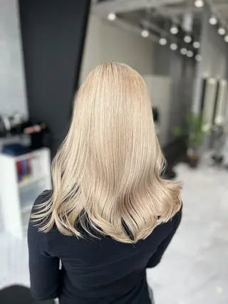 カラー SALOWIN栄 高須大貴のヘアスタイル