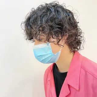 ミディアム パーマ 嶋佐 昌大 シマサマオのヘアスタイル