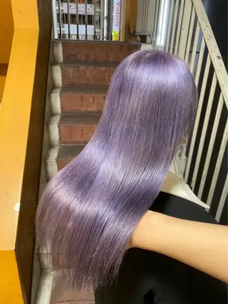 ロング カラー レイヤー×艶髪特化 マネージャー安藤光司のヘアスタイル