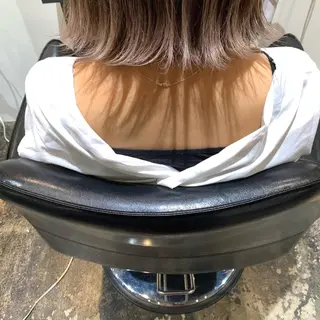 ショート カラー UMEDA FIGAROのヘアスタイル