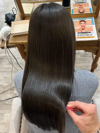 ロング カラー 髪質改善色素改善特化 keiのヘアスタイル