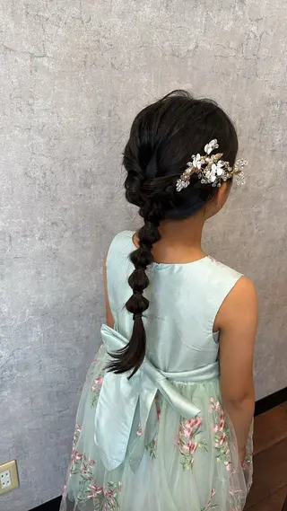 ヘアアレンジ 艶髪/透明感カラー 下山 萌華のヘアスタイル