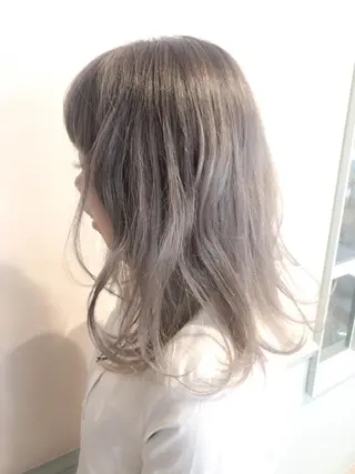 セミロング カラー 美髪専門サロン kazuのヘアスタイル