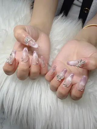 ネイル Lee Nailsのネイルデザイン