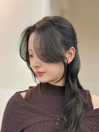 ロング 【レイヤーカット】 キサヌキミワのヘアスタイル