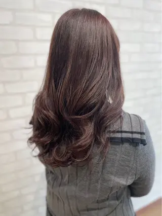 カラー 諸見里 珠莉亜のヘアスタイル