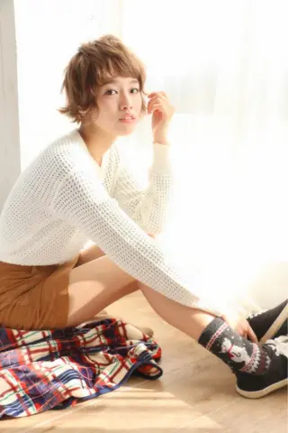 ショート ミディアム カラー パーマ 鍵山 千秋のヘアスタイル