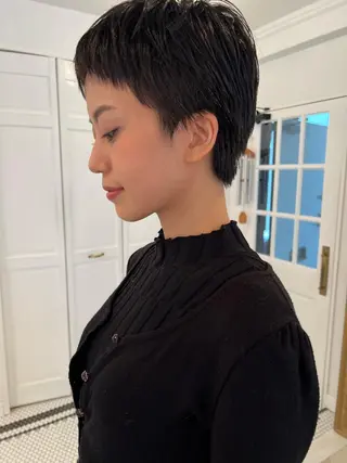 ショート ブリーチカラー🎀 韓国風/寺門美優のヘアスタイル