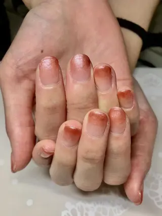 ネイル 新宿ネイルサロン ジェミディローサのネイルデザイン