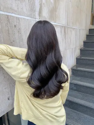 ロング カラー ブリーチなし✨艶髪 カラー𓃲YAGIのヘアスタイル