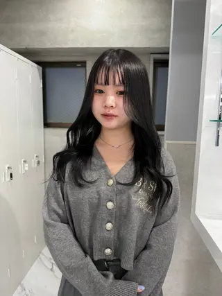 sena⌇ベージュ⌇ ブリーチなしWカラーのヘアスタイル