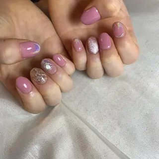 ネイル 里見 麗のネイルデザイン