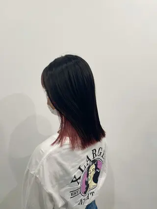 ミディアム カラー TAKUMI .のヘアスタイル
