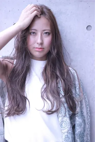 ロング カラー 及川 光のヘアスタイル