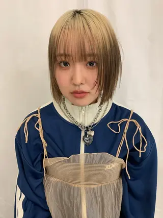 ミディアム 矢澤 明日香のヘアスタイル