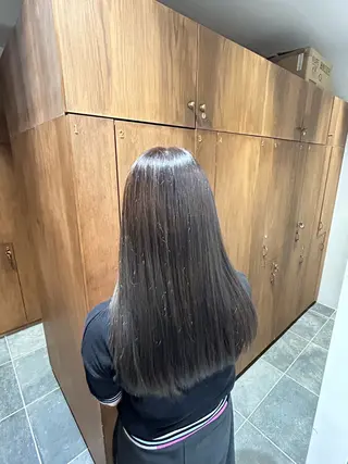 ロング カラー 💟艶カラー・トリー トメント/リサ🤍のヘアスタイル