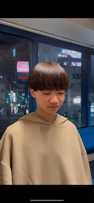 ミディアム 伊藤 博紀のヘアスタイル