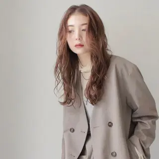 セミロング パーマ むらたねね🌻 艶髪🫧韓国ヘアのヘアスタイル