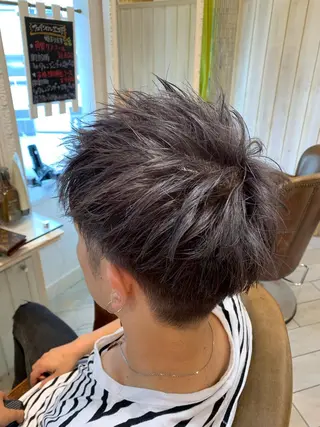 ショート カラー メンズパーマ特化🔥 ツイスパ/シャドウのヘアスタイル