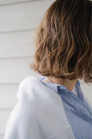 ミディアム カラー カンノ シュンのヘアスタイル