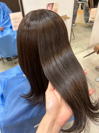 カラー 阪田 真奈未のヘアスタイル
