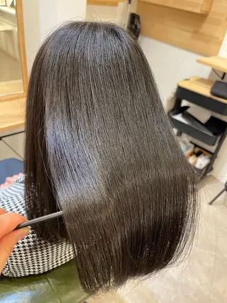 ミディアム 縮毛・酸性ストレート 特化のヘアスタイル
