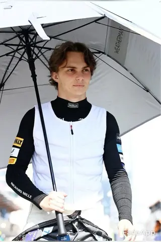 メンズ 本田 有里のヘアスタイル