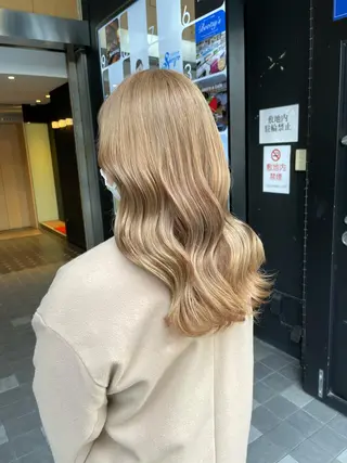 ロング 艶髪/Wカラー 蓮のヘアスタイル