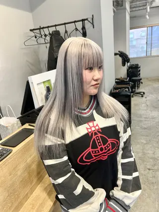 ロング カラー ブリーチ毛の縮毛矯正 ハイトーン/岡本智樹のヘアスタイル
