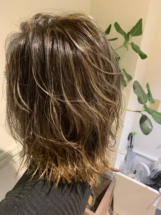 ミディアム カラー ヘアアレンジ 縮毛矯正✖️似合わせ 🌻ヒトミのヘアスタイル