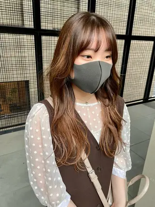 ロング 大内 志穂のヘアスタイル