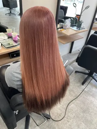 ロング ブリーチ縮毛矯正 LAFFYuiのヘアスタイル