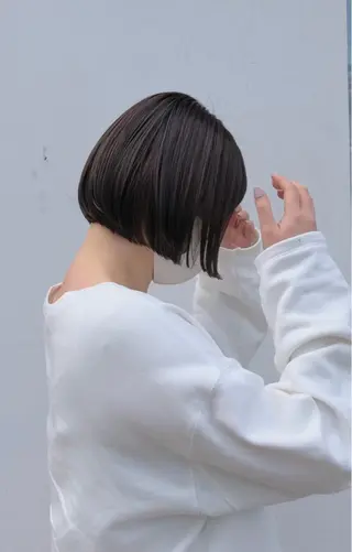 ショート ボブ♡柔らかいカラー 實松栞理のヘアスタイル