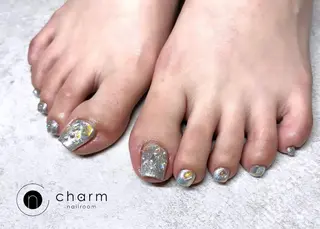 ネイル ネイルルーム チャームのネイルデザイン
