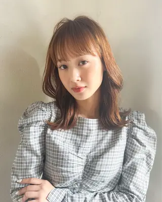 ミディアム レイヤーカット/ 韓国ヘア/野崎かよのヘアスタイル