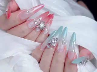 ネイル 🎀M nails✨ ビューティーのネイルデザイン