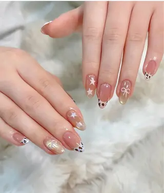 ミディアム Chann Channのネイルデザイン