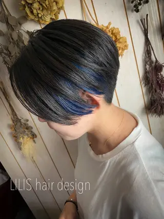 ショート カラー LILIS hair designのヘアスタイル